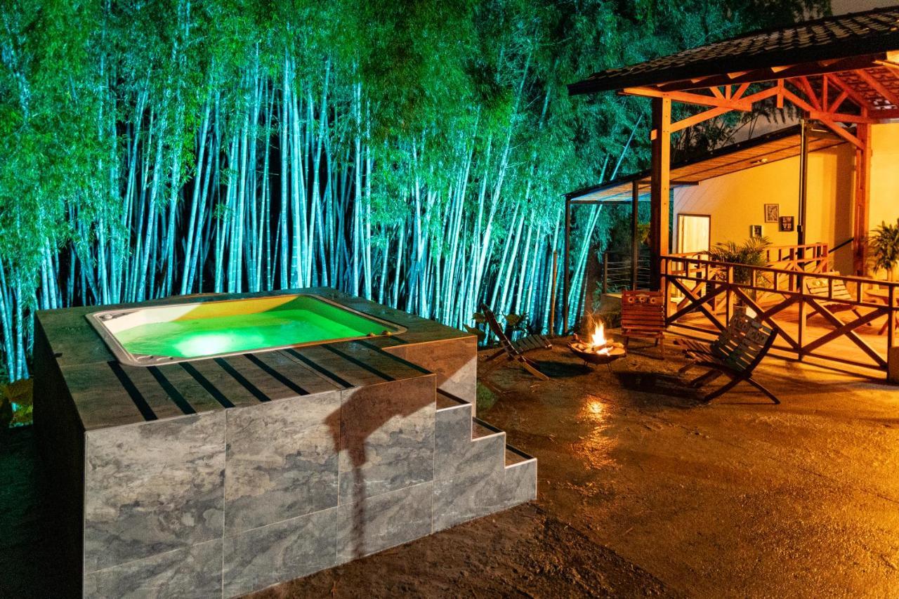 Agradable Cabana Cafetera Con Jacuzzi A 12 Min Del Centro De Pereira Εξωτερικό φωτογραφία